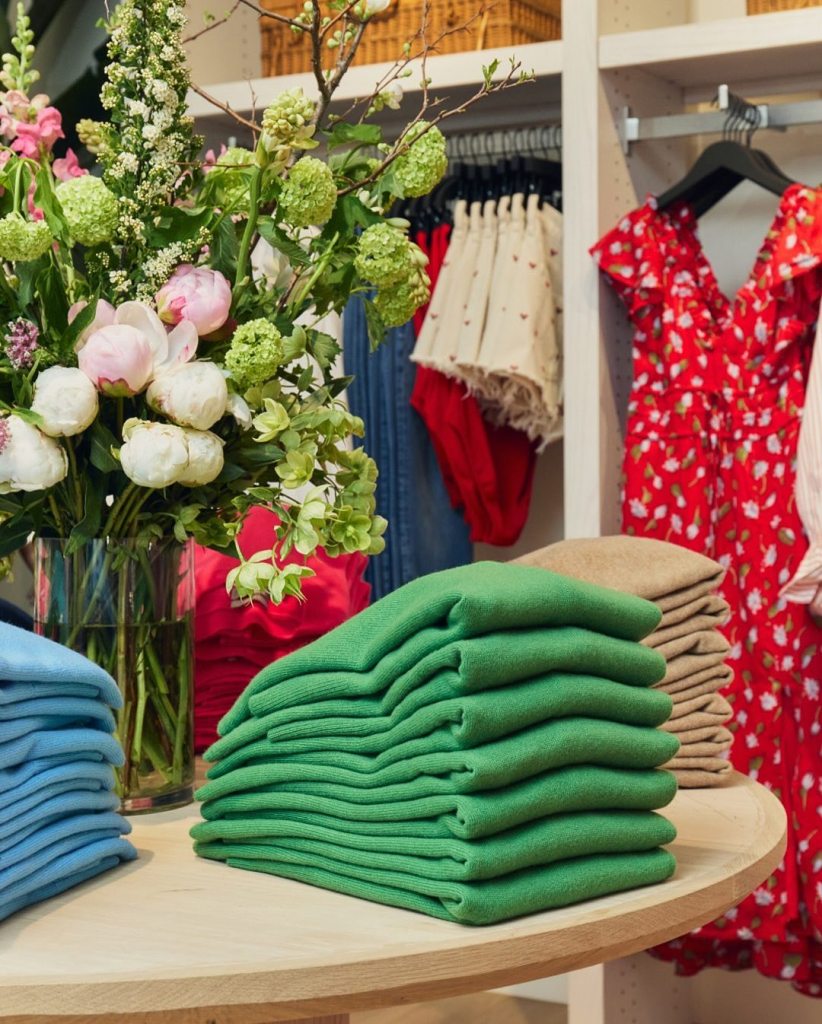 Shop J Crew on 88 Main Street in Southampton